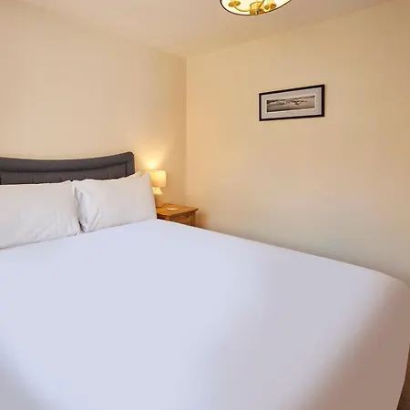 Host & - Pearl Street Saltburn-by-the-Sea